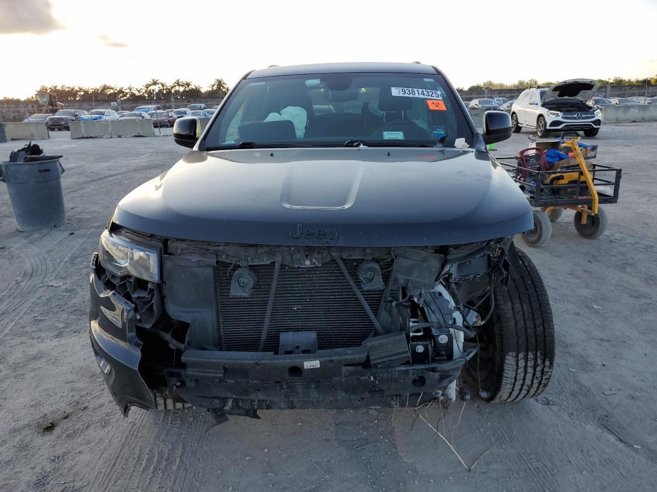 2018 Jeep Grand Cherokee Laredo - Фото 5