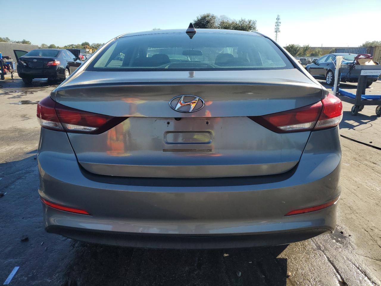 2018 Hyundai Elantra Sel - Фото 6
