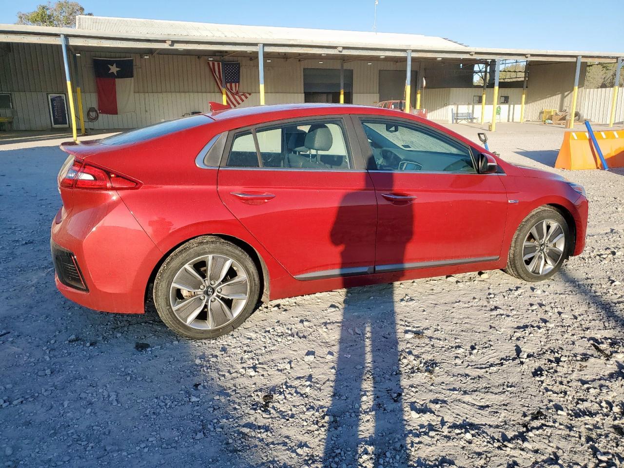 2019 Hyundai Ioniq Limited - Image 3