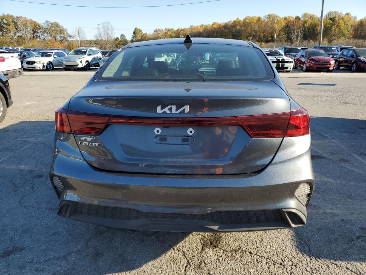 2024 Kia Forte Lx - Image 6
