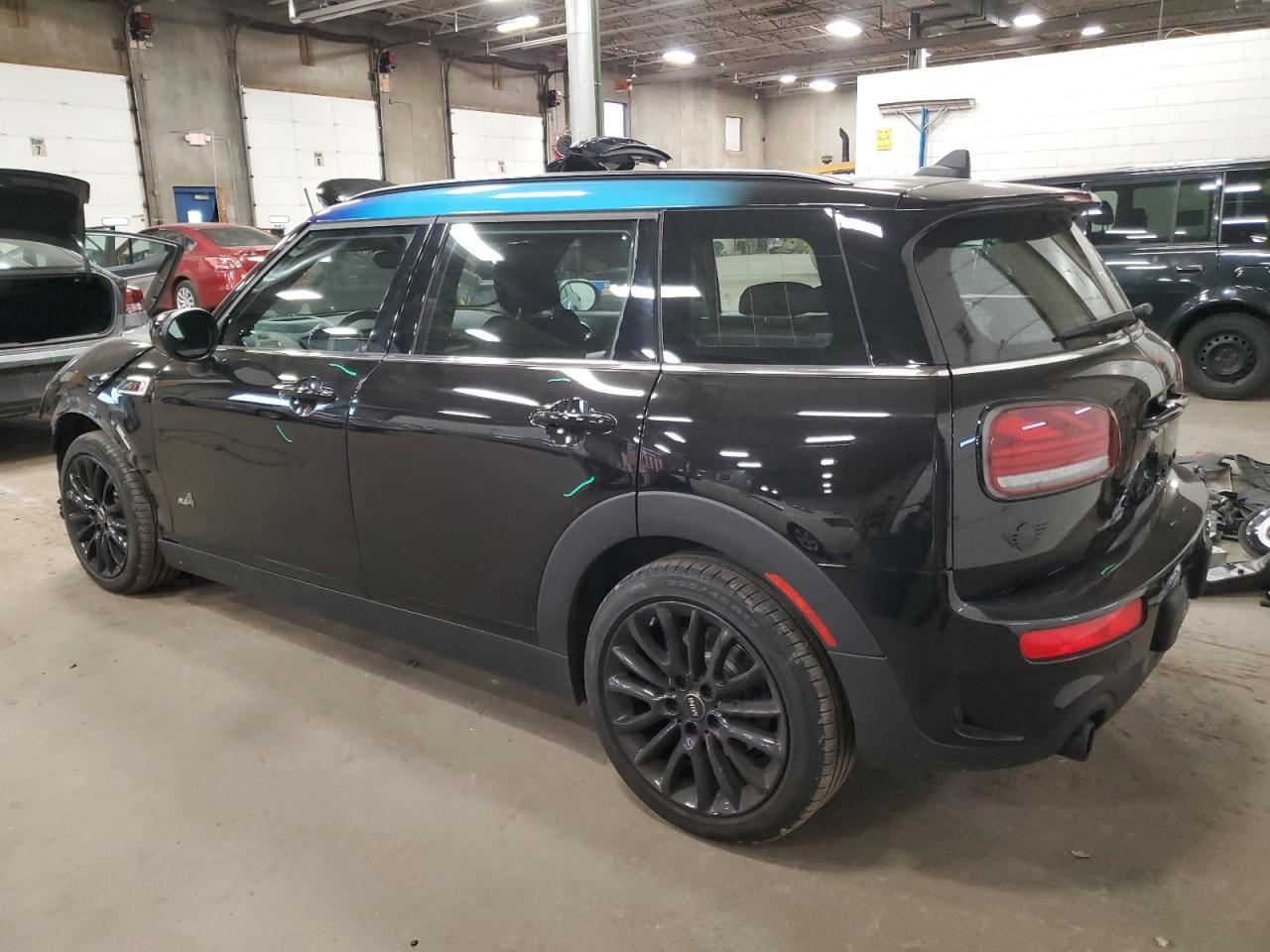 2022 Mini Cooper S Clubman All4 - Фото 2