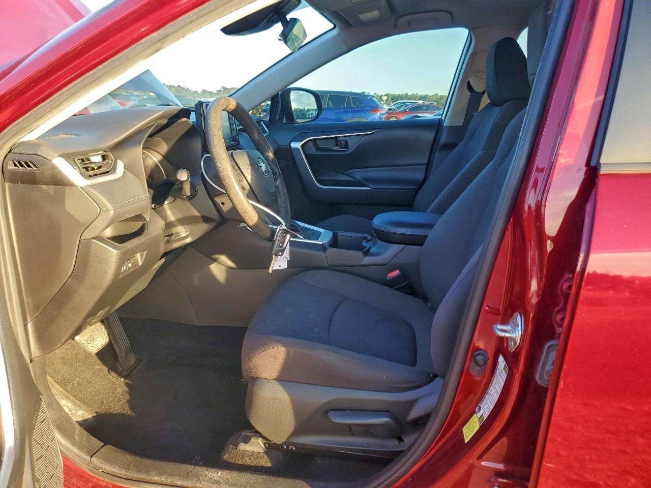 2022 Toyota Rav4 Le - Фото 7