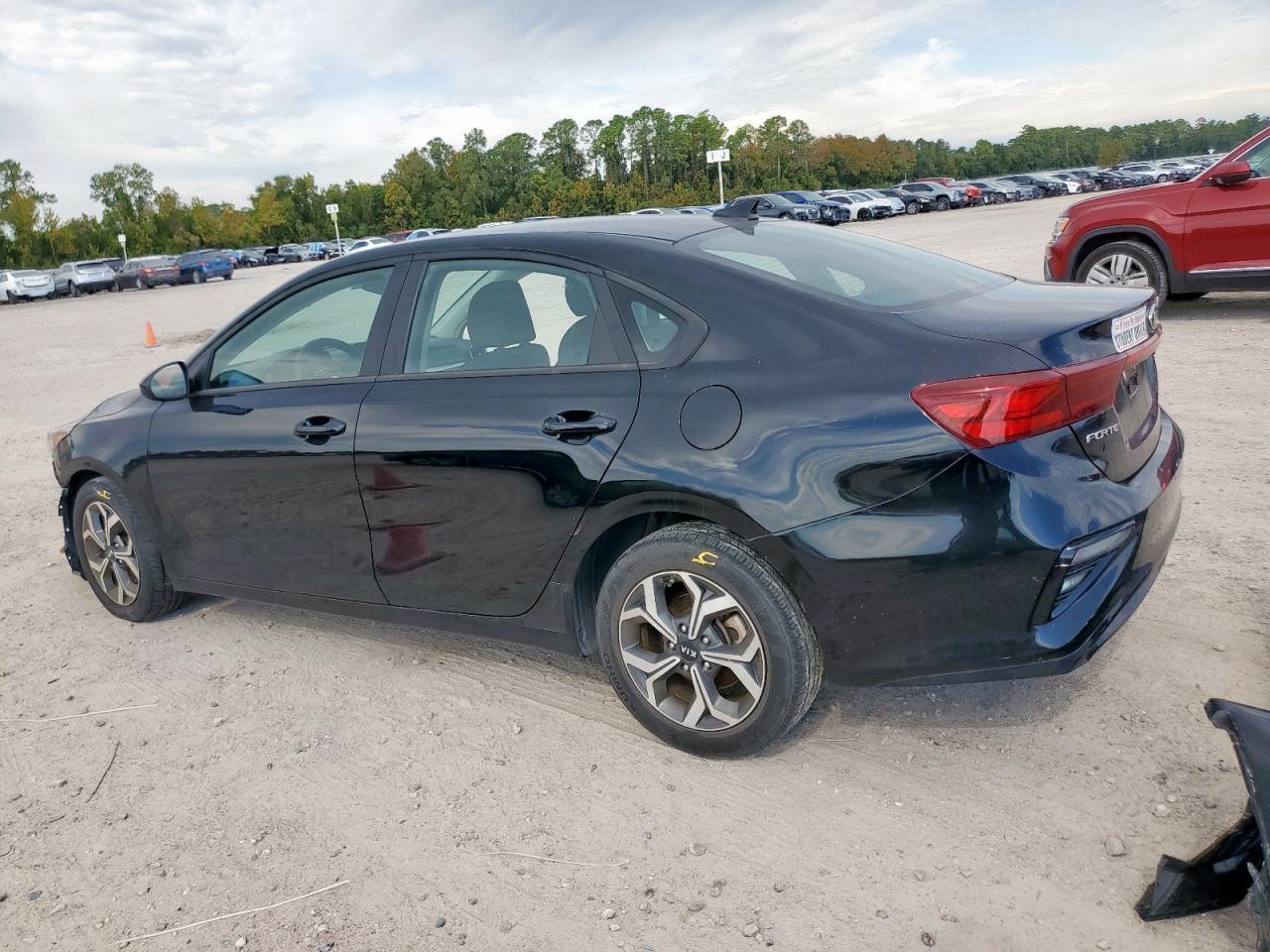2021 Kia Forte Fe - Фото 2