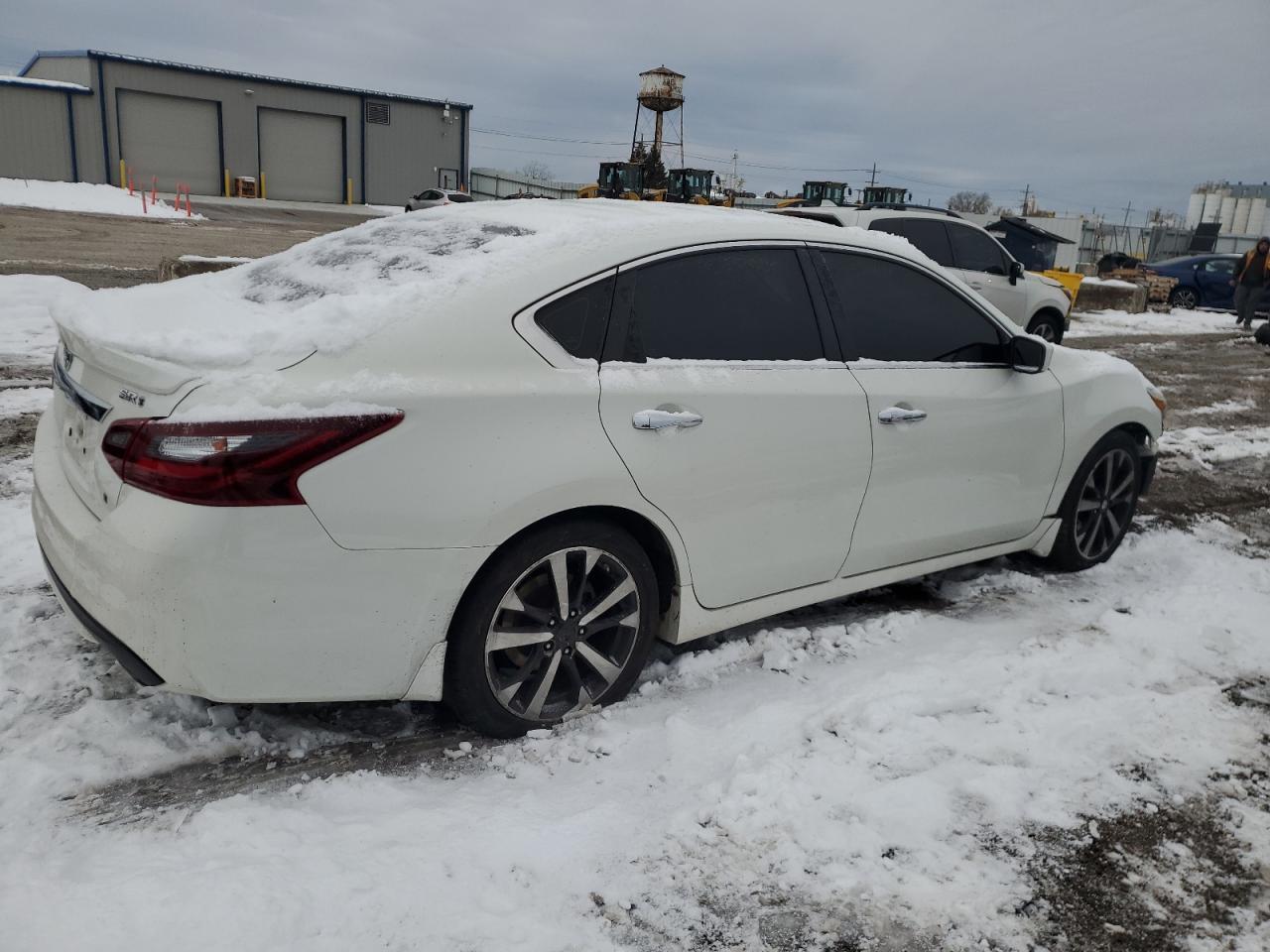 2018 Nissan Altima 2.5 Sr - Фото 3