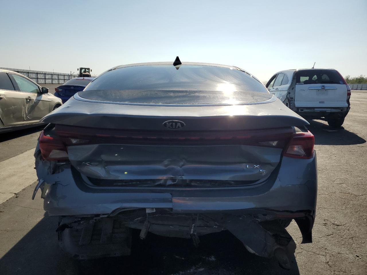 2021 Kia K5 Lxs - Фото 6