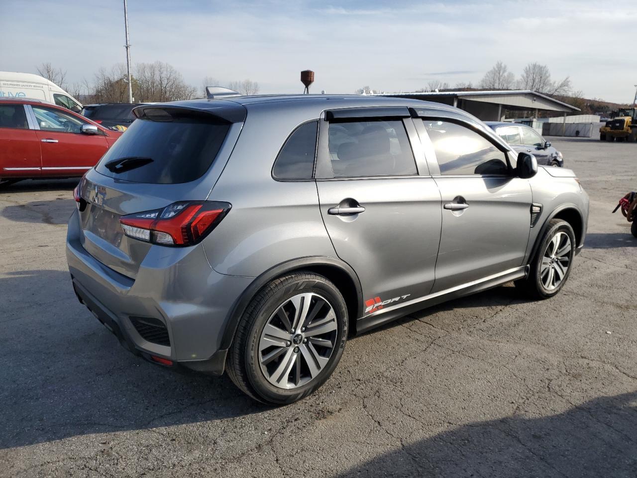 2022 Mitsubishi Outlander Sport Es - Фото 3