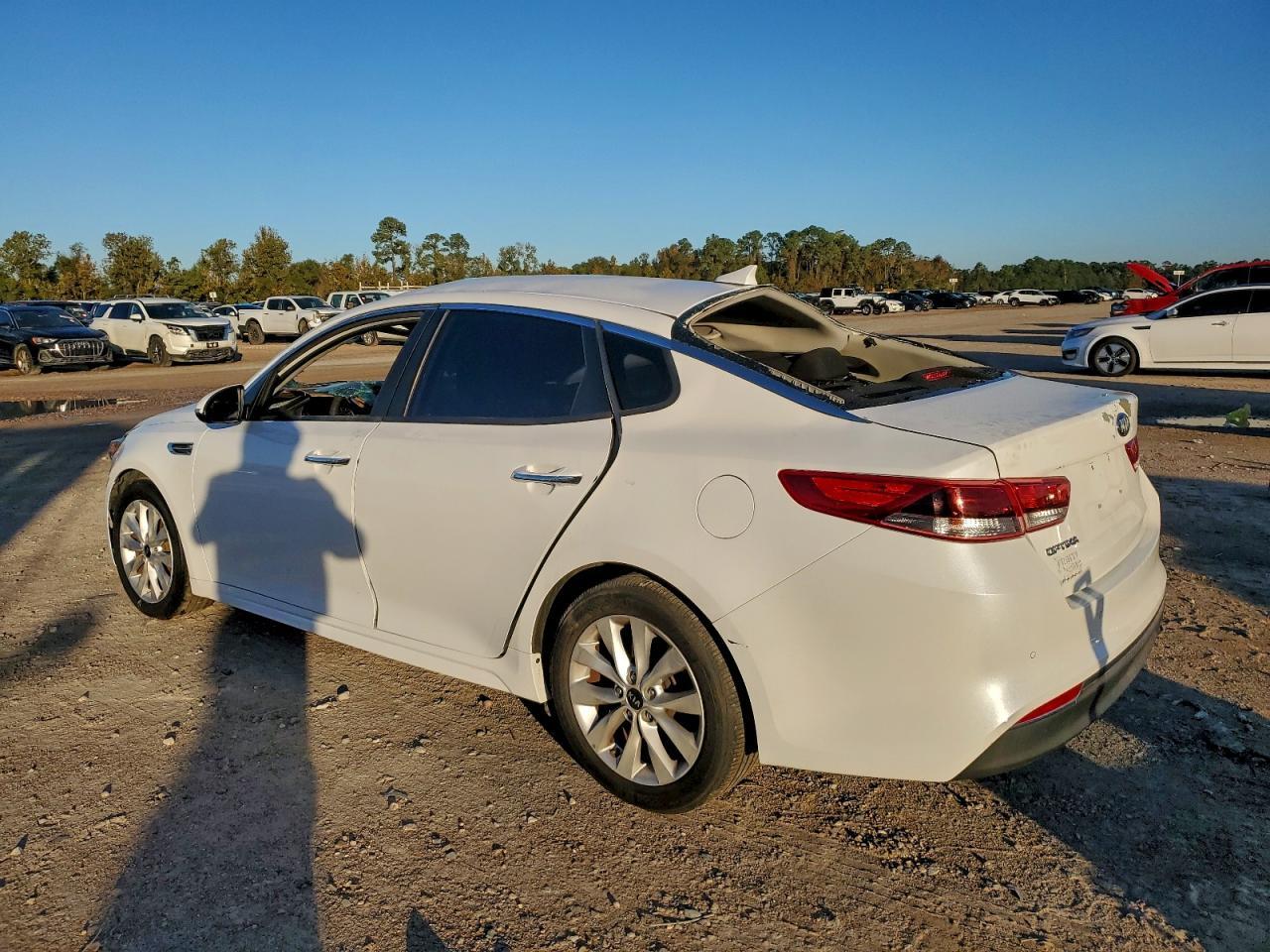 2018 Kia Optima Lx - Image 2