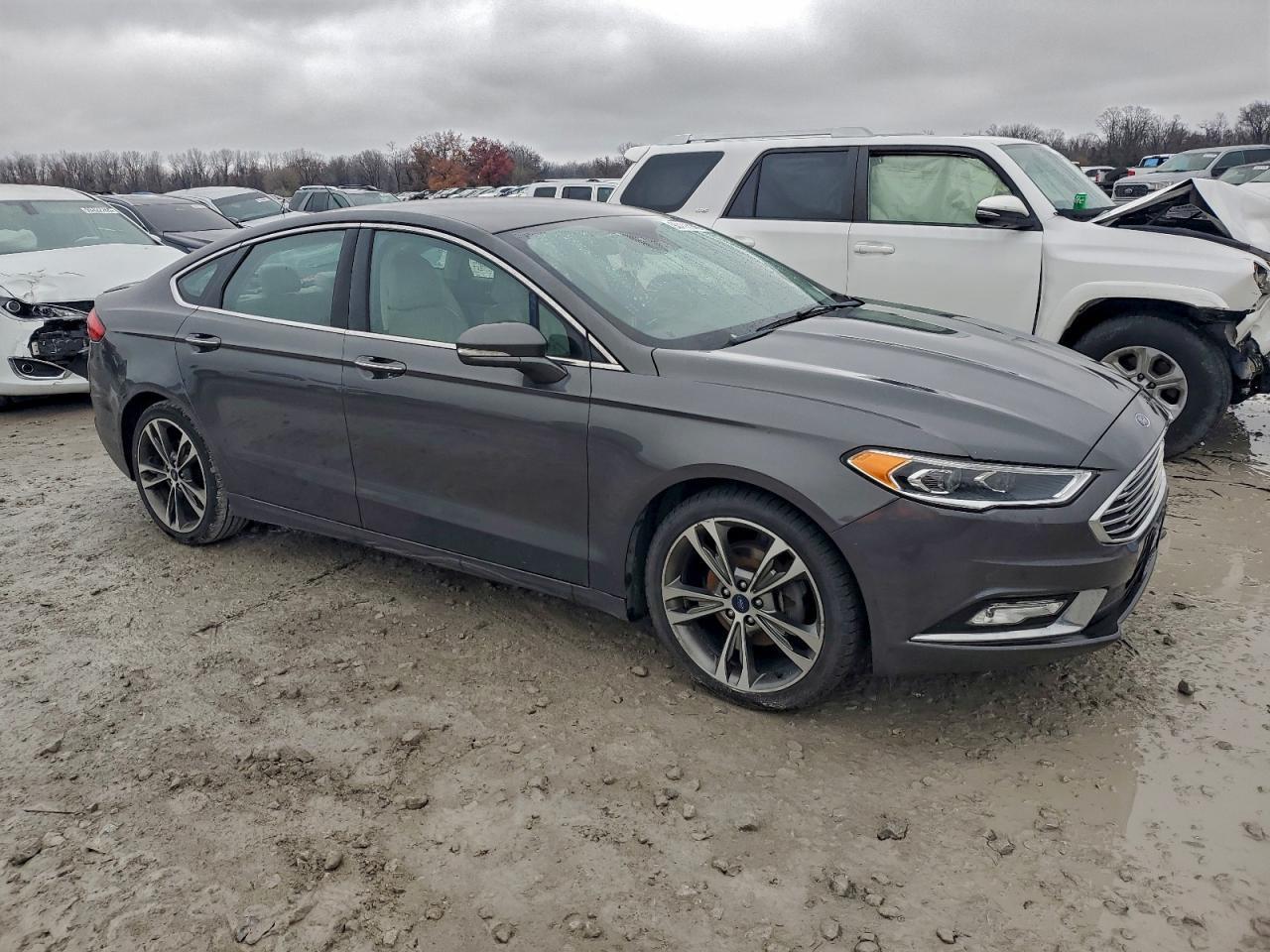 2017 Ford Fusion Titanium - Image 4