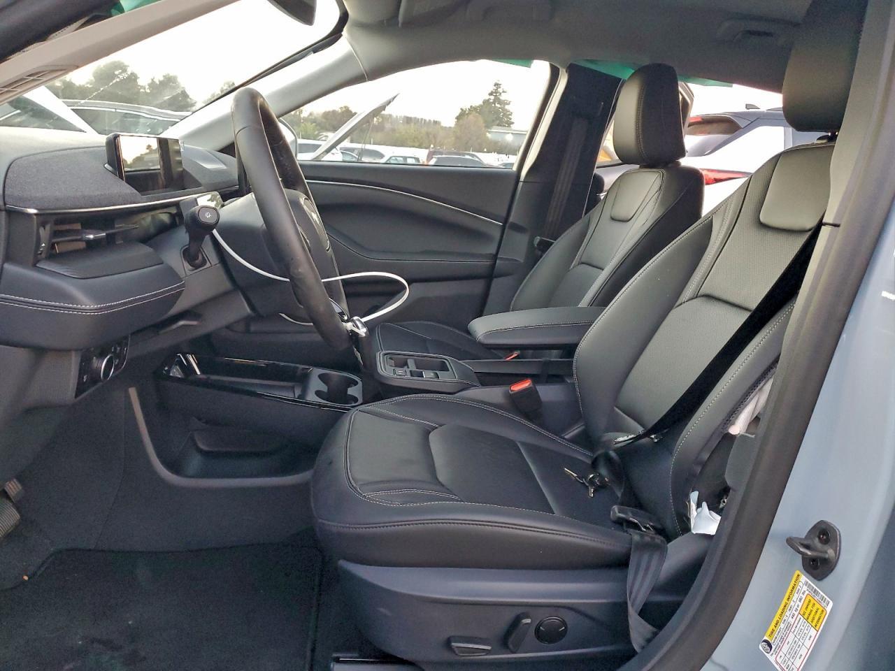 2025 Ford Mustang Mach-E Premium - Фото 7