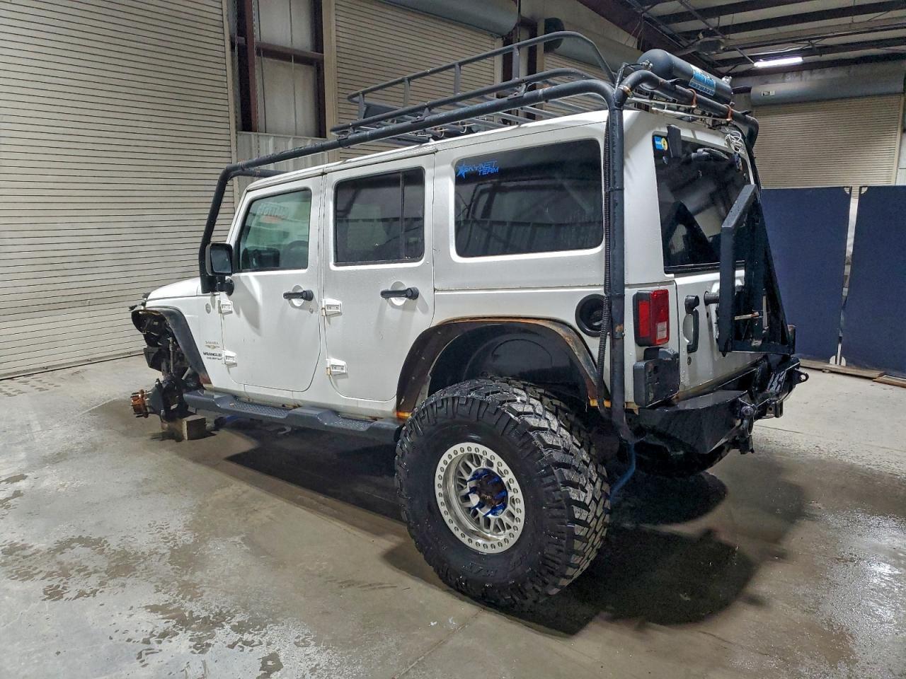 2012 Jeep Wrangler Unlimited Sahara - Image 2