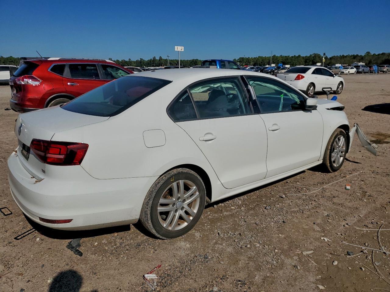 2018 Volkswagen Jetta S - Фото 3