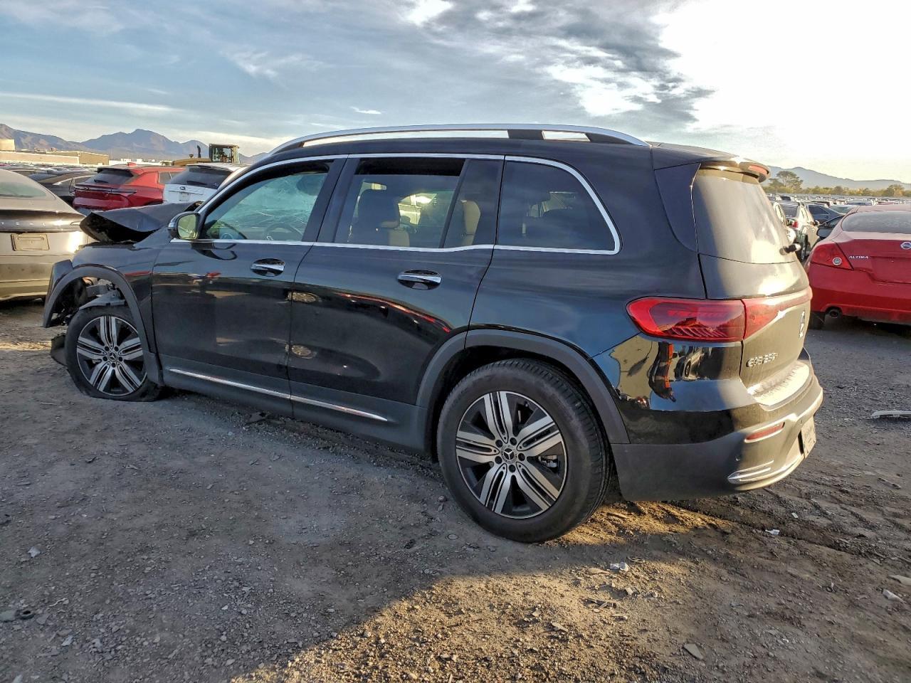 2024 Mercedes-Benz Eqb 250+ - Image 2