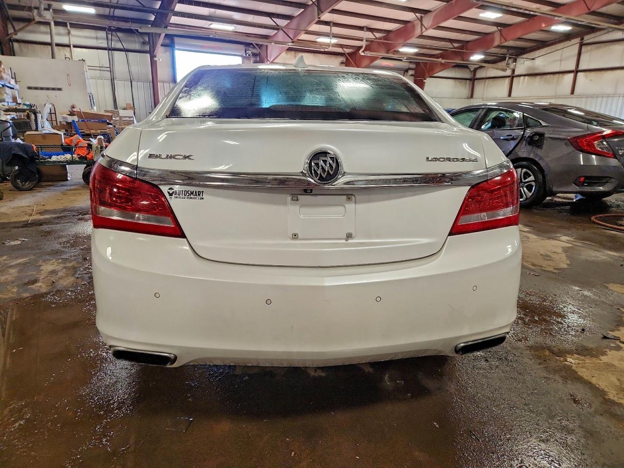 2016 Buick Lacrosse - Фото 6