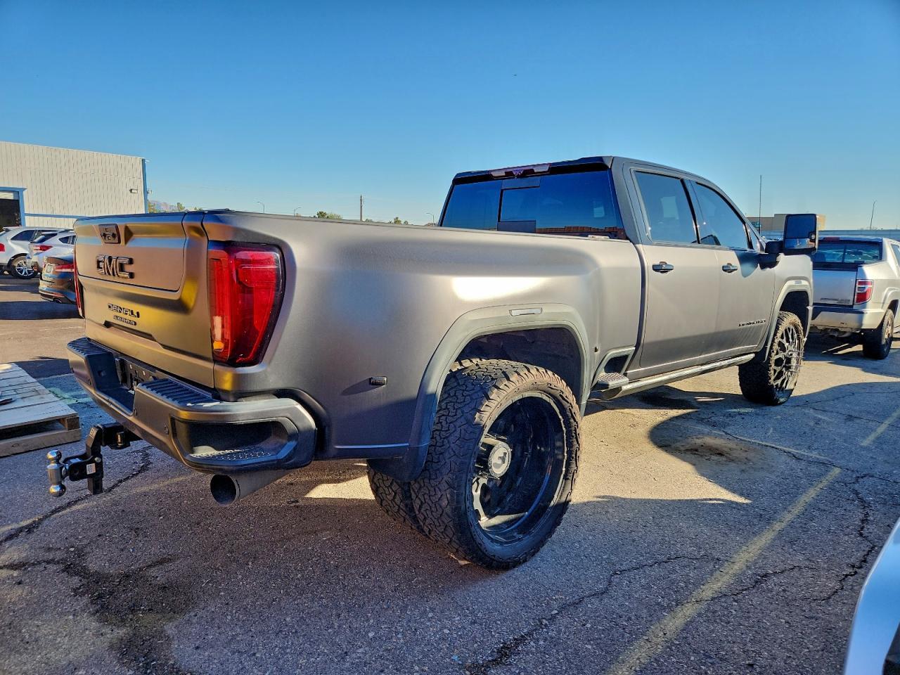 2022 GMC Sierra K3500 Denali - Фото 3