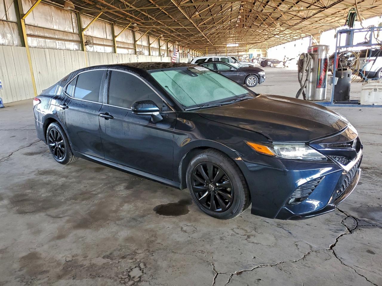 2018 Toyota Camry L - Image 4