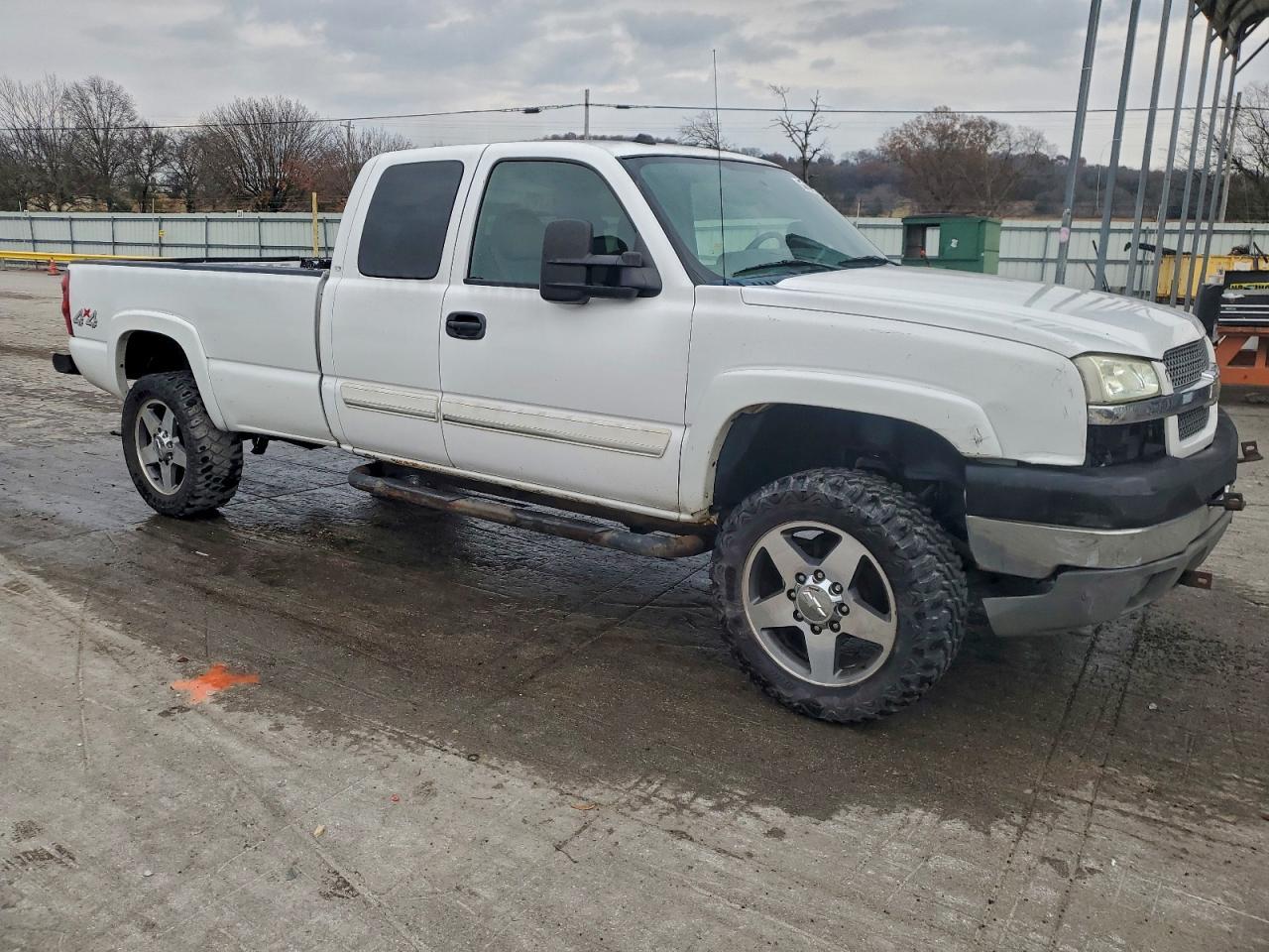 2004 Chevrolet Silverado C2500 Heavy Duty - Фото 4