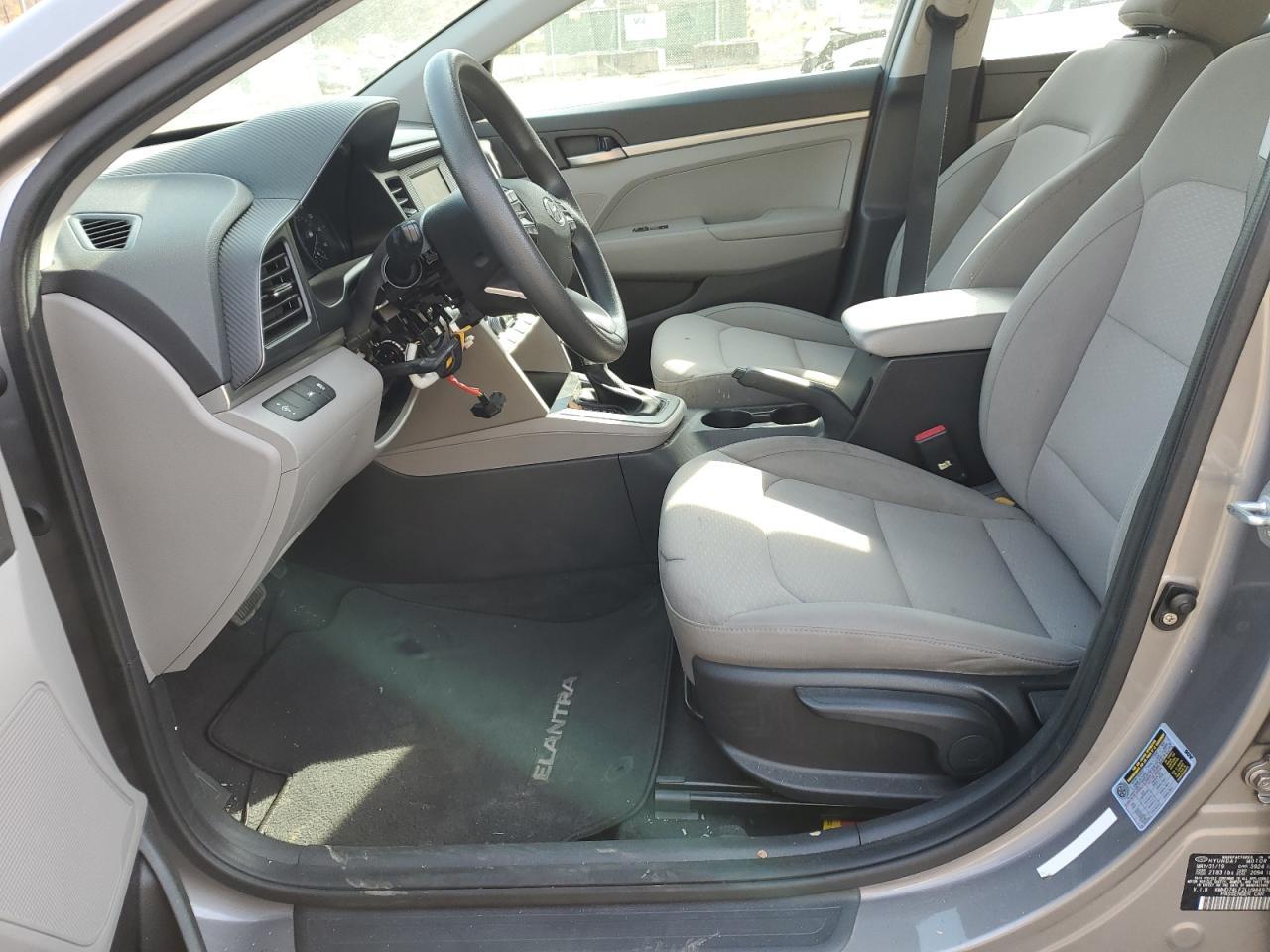 2020 Hyun Elantra Se - Image 7