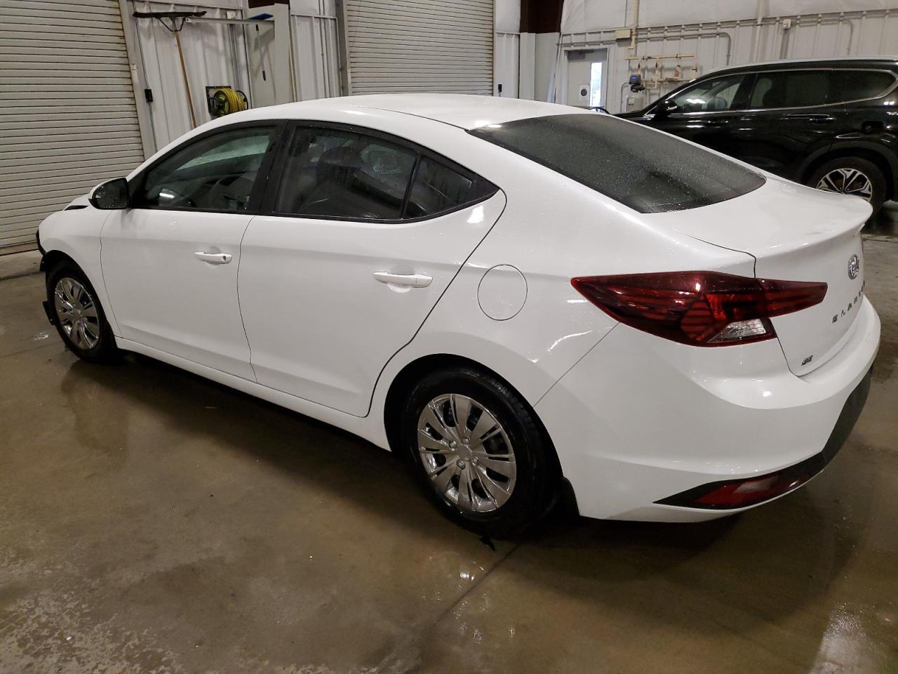 2019 Hyundai Elantra Se - Фото 2