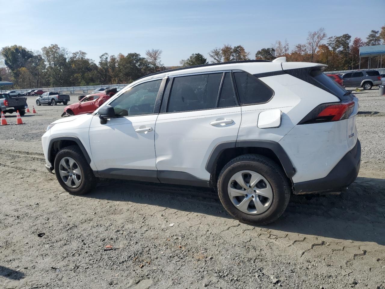 2021 Toyota Rav4 Le - Фото 2