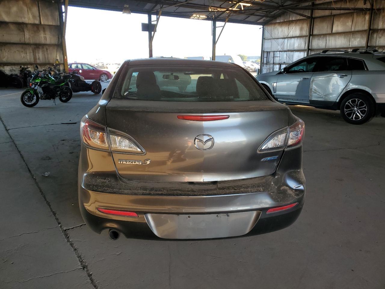 2012 Mazda 3 I - Image 6