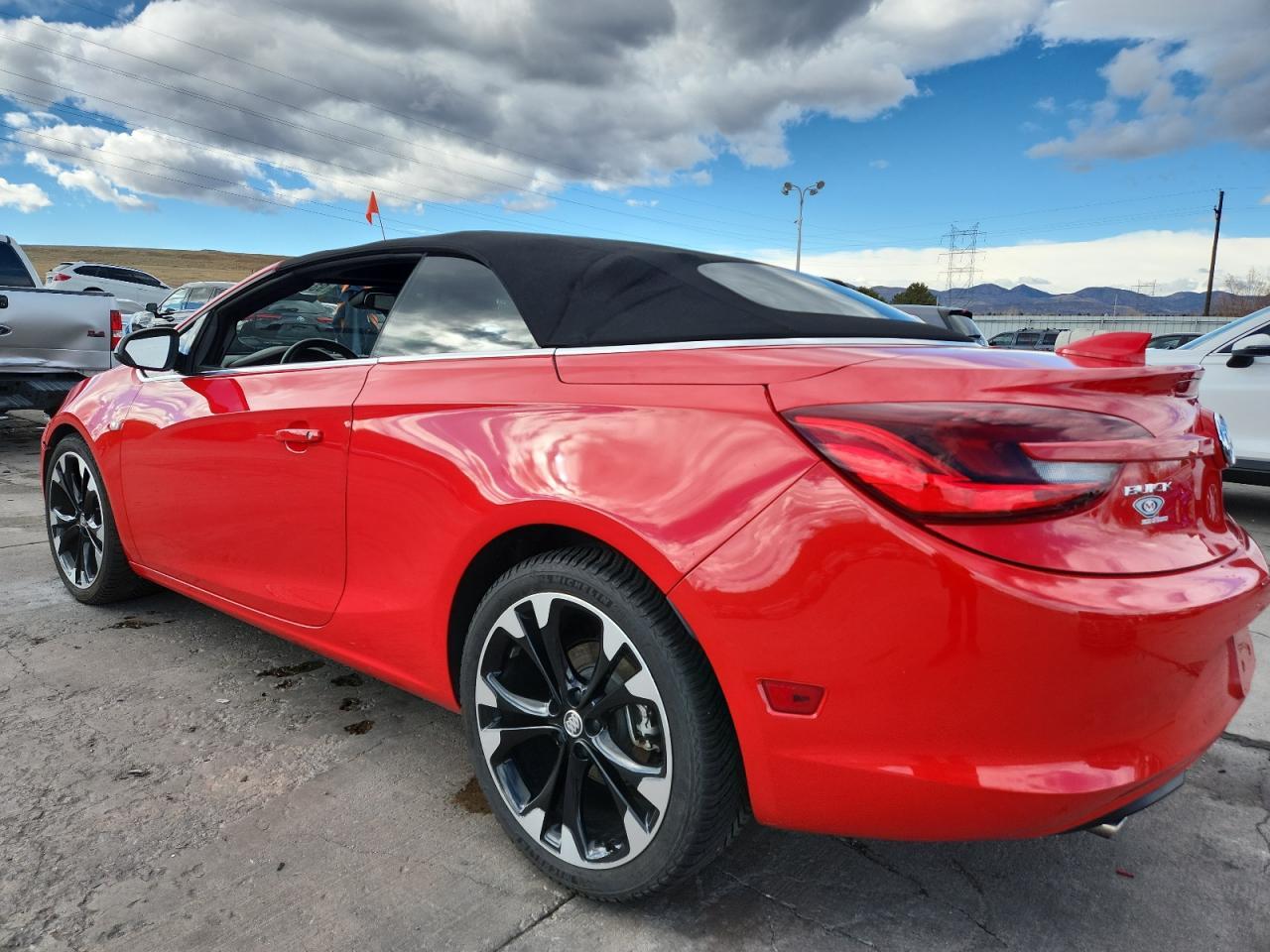 2018 Buick Cascada Sport Touring - Image 2