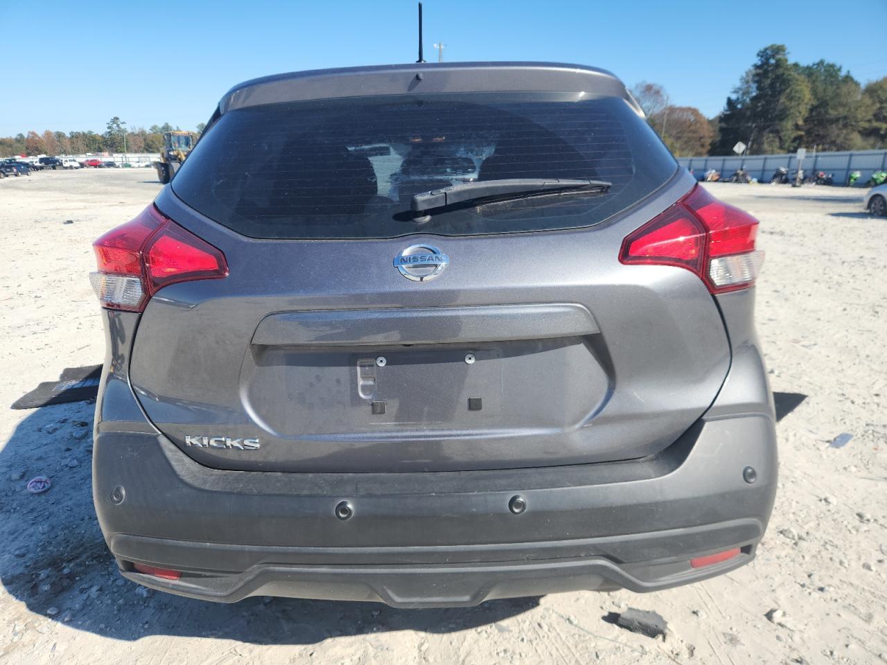 2020 Nissan Kicks S - Image 6