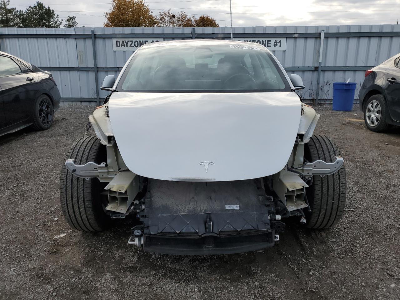 2018 Tesla Model 3 - Фото 5