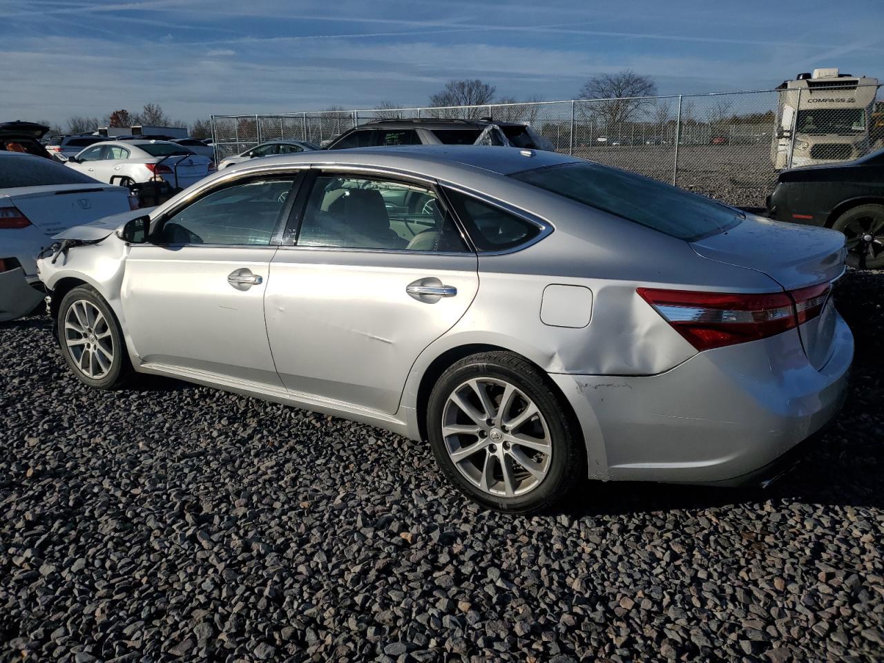 2013 Toyota Avalon Base - Image 2
