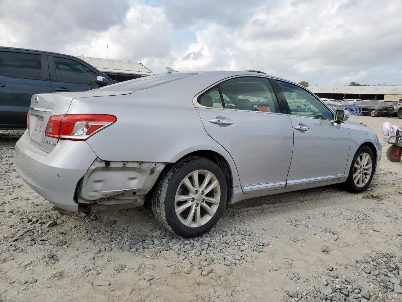 2010 Lexus Es 350 - Фото 3