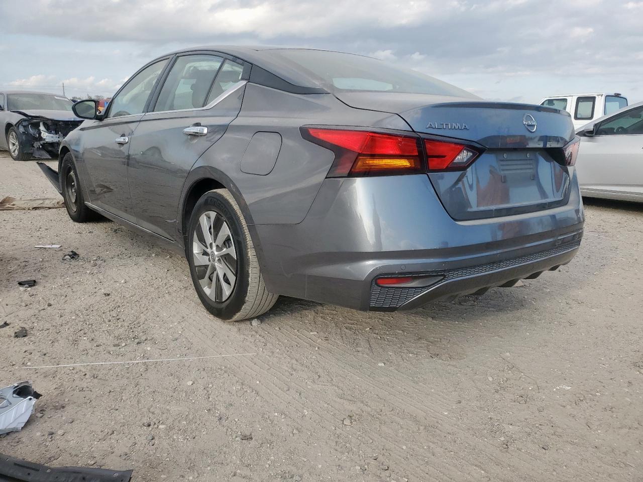 2024 Nissan Altima S - Image 2