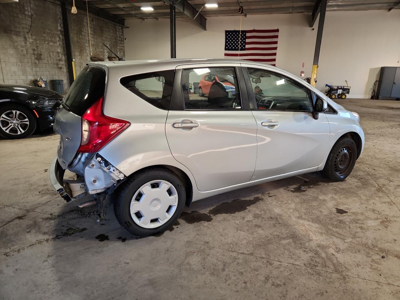 2014 Nissan Versa Note S - Фото 3
