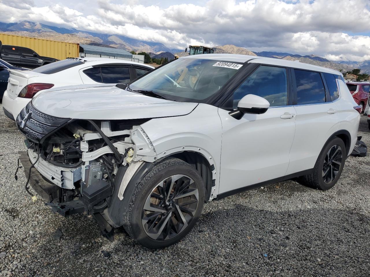 2022 Mitsubishi Outlander Se