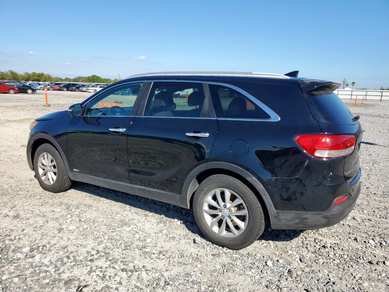 2017 Kia Sorento Lx - Фото 2