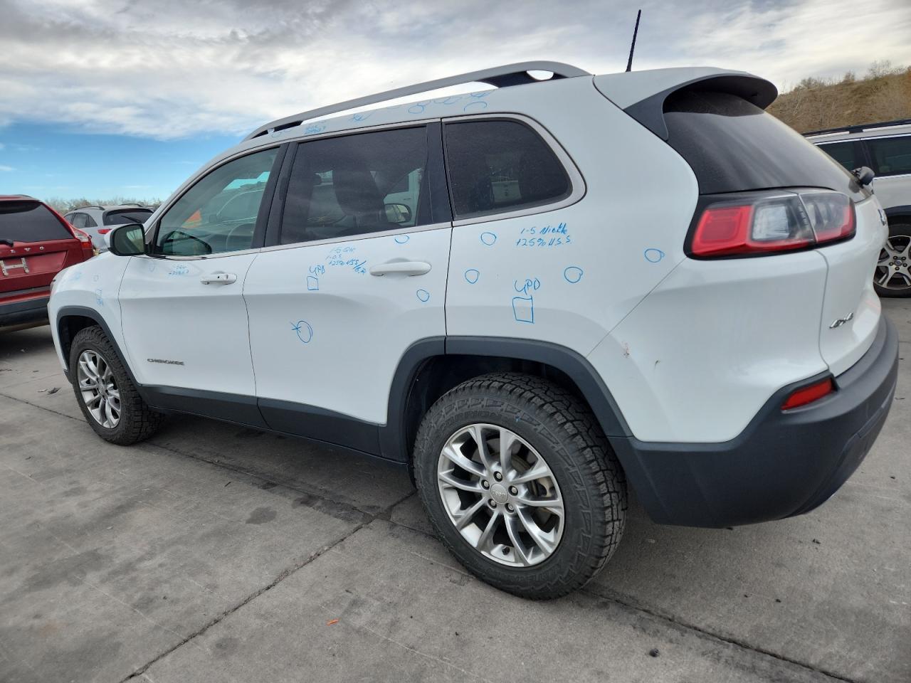 2019 Jeep Cherokee Latitude Plus - Фото 2