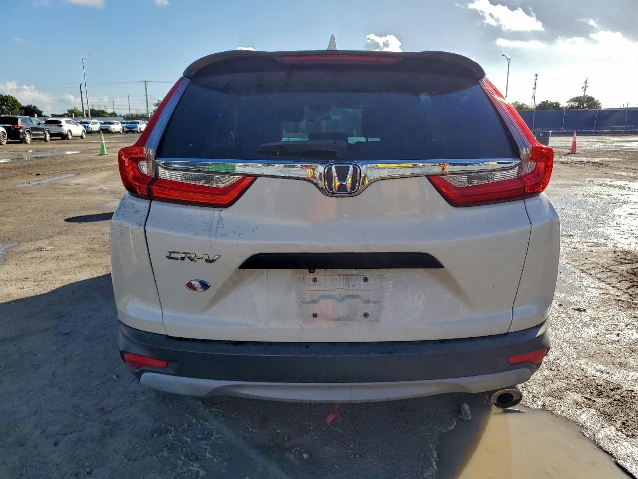 2017 Honda Cr-V Lx - Image 6