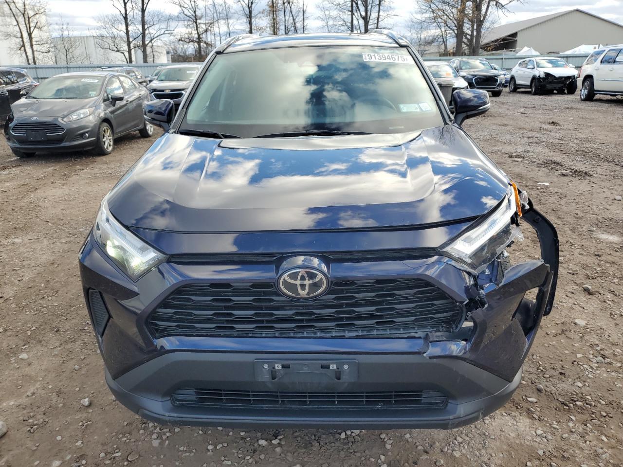 2025 Toyota Rav4 Xle - Image 5