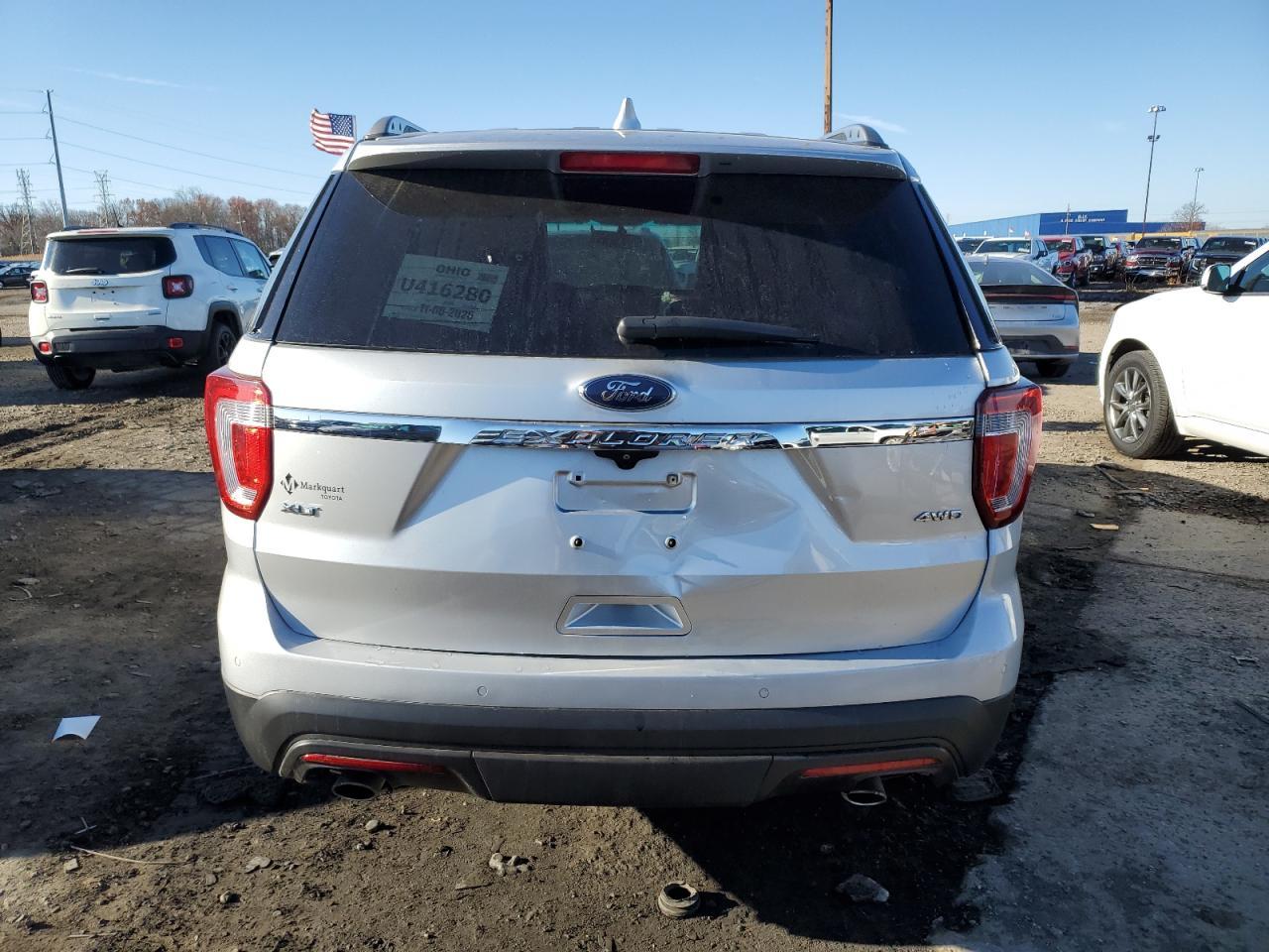 2017 Ford Explorer Xlt - Фото 6