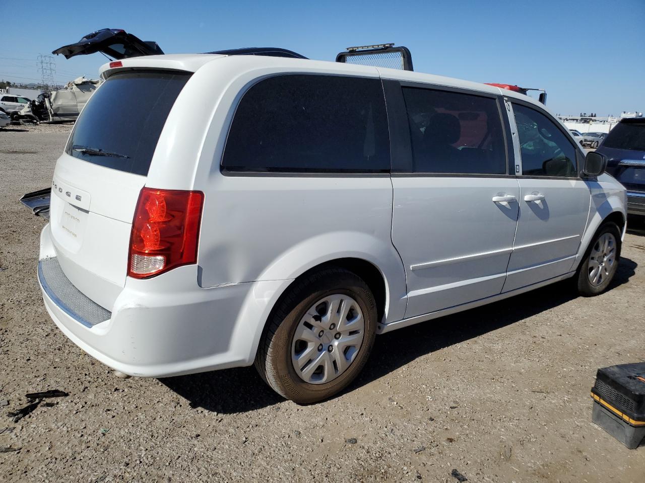 2016 Dodge Grand Caravan Se - Image 3