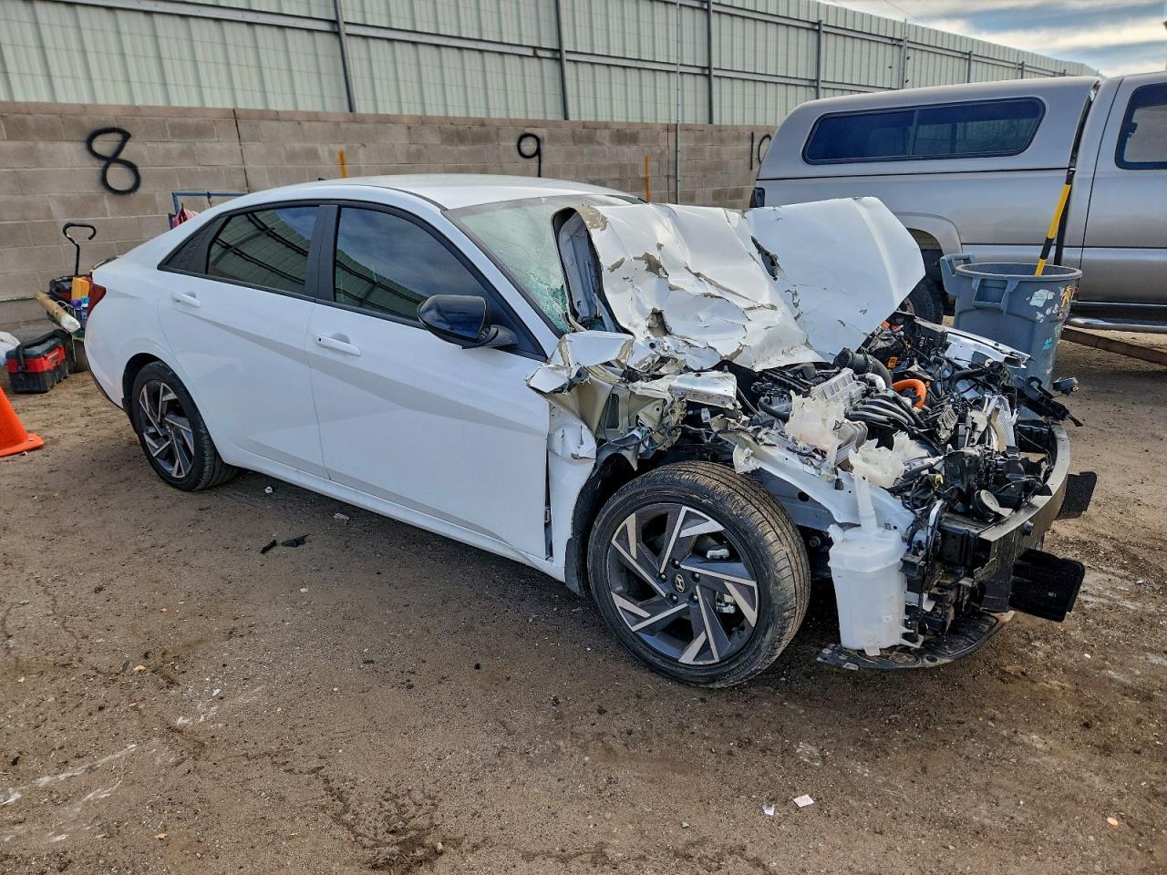 2025 Hyundai Elantra Blue - Фото 4