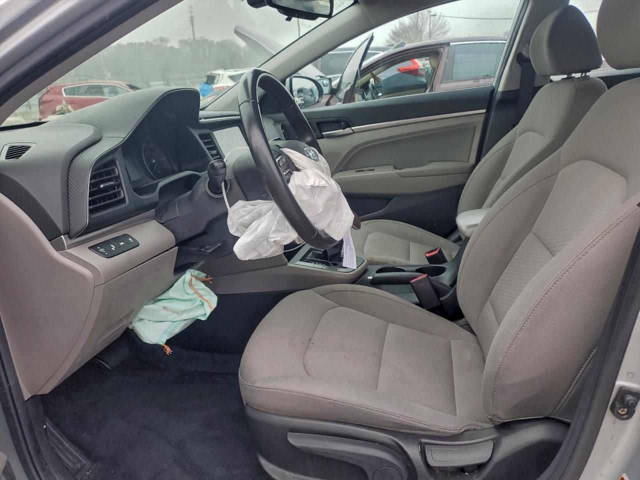 2020 Hyundai Elantra Sel - Фото 7