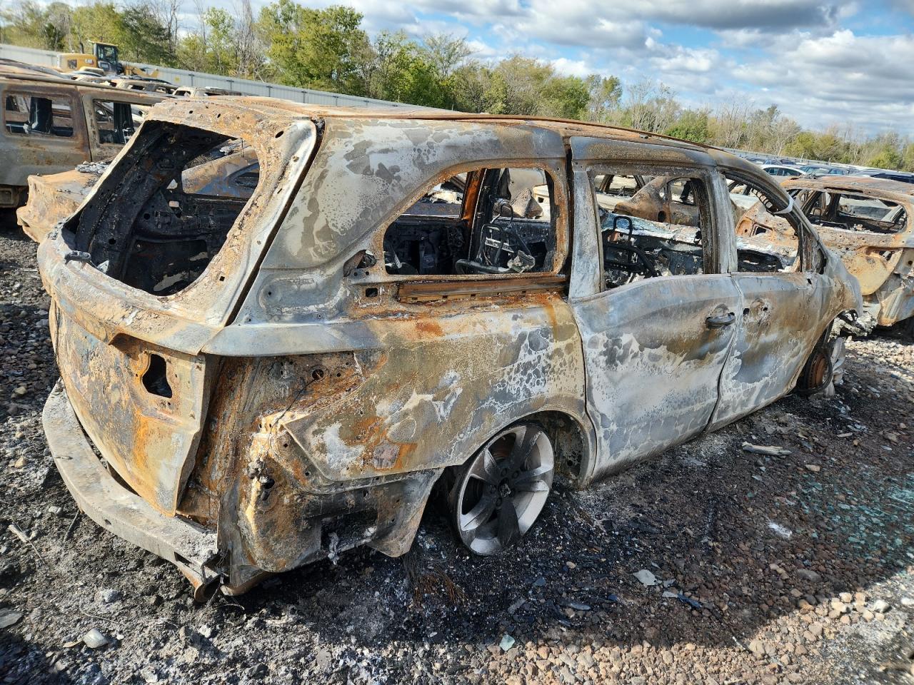 2020 Honda Odyssey Touring - Image 3