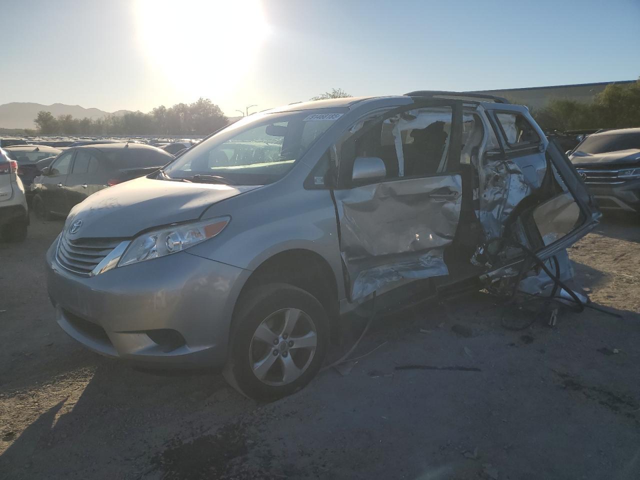 2017 Toyota Sienna Le