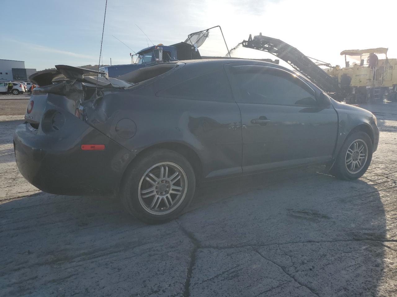 2009 Chevrolet Cobalt Ls - Image 3