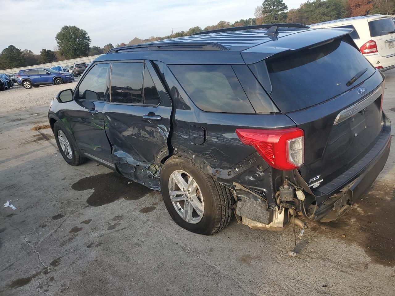 2023 Ford Explorer Xlt - Image 2