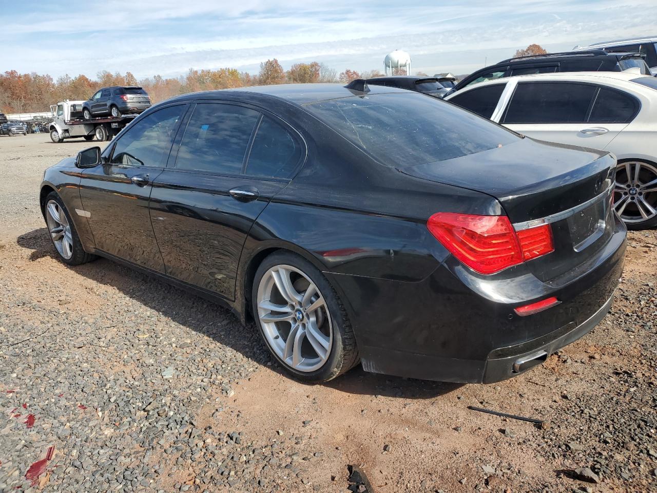 2015 BMW 740 I - Фото 2