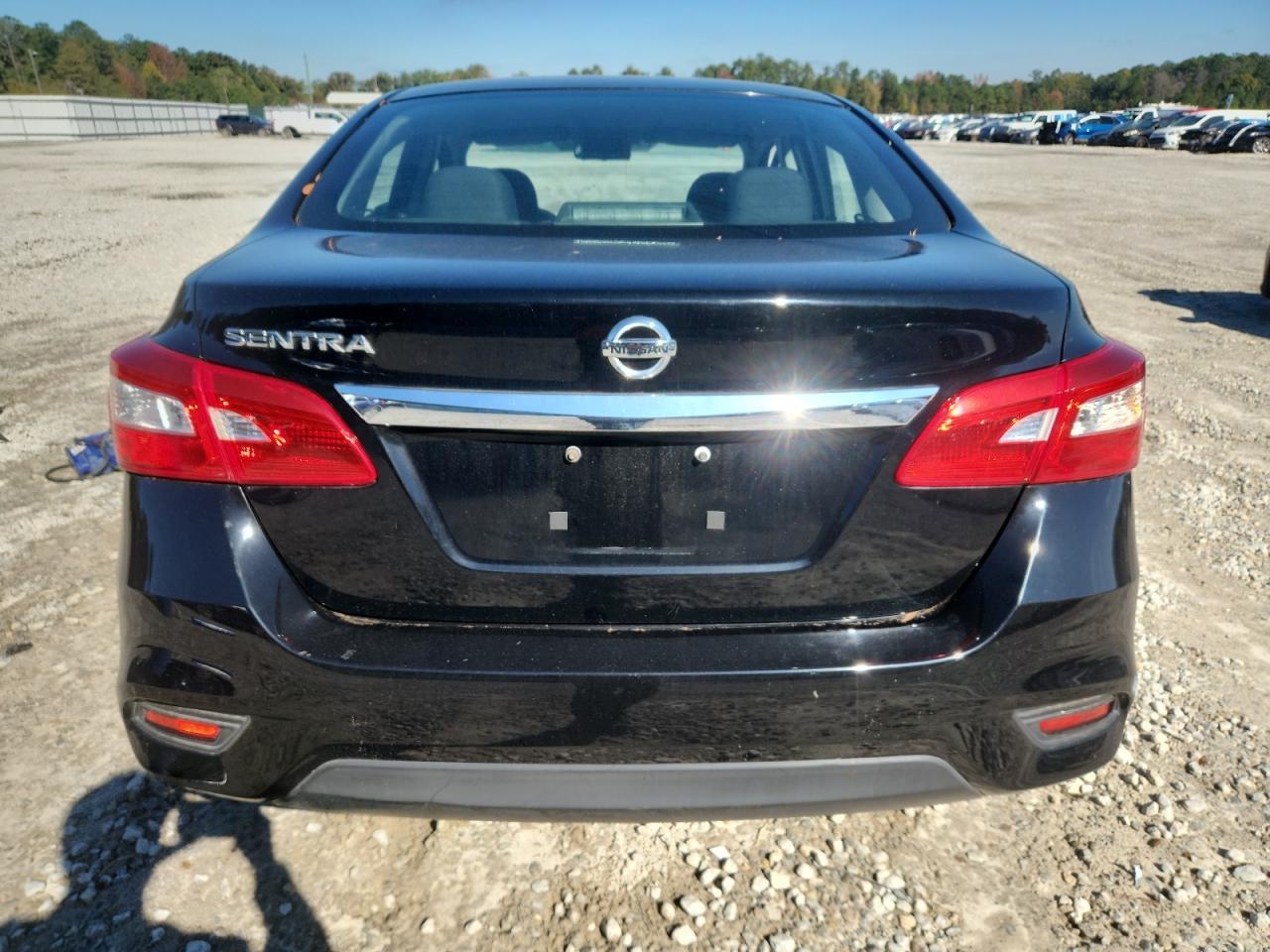 2016 Nissan Sentra S - Фото 6