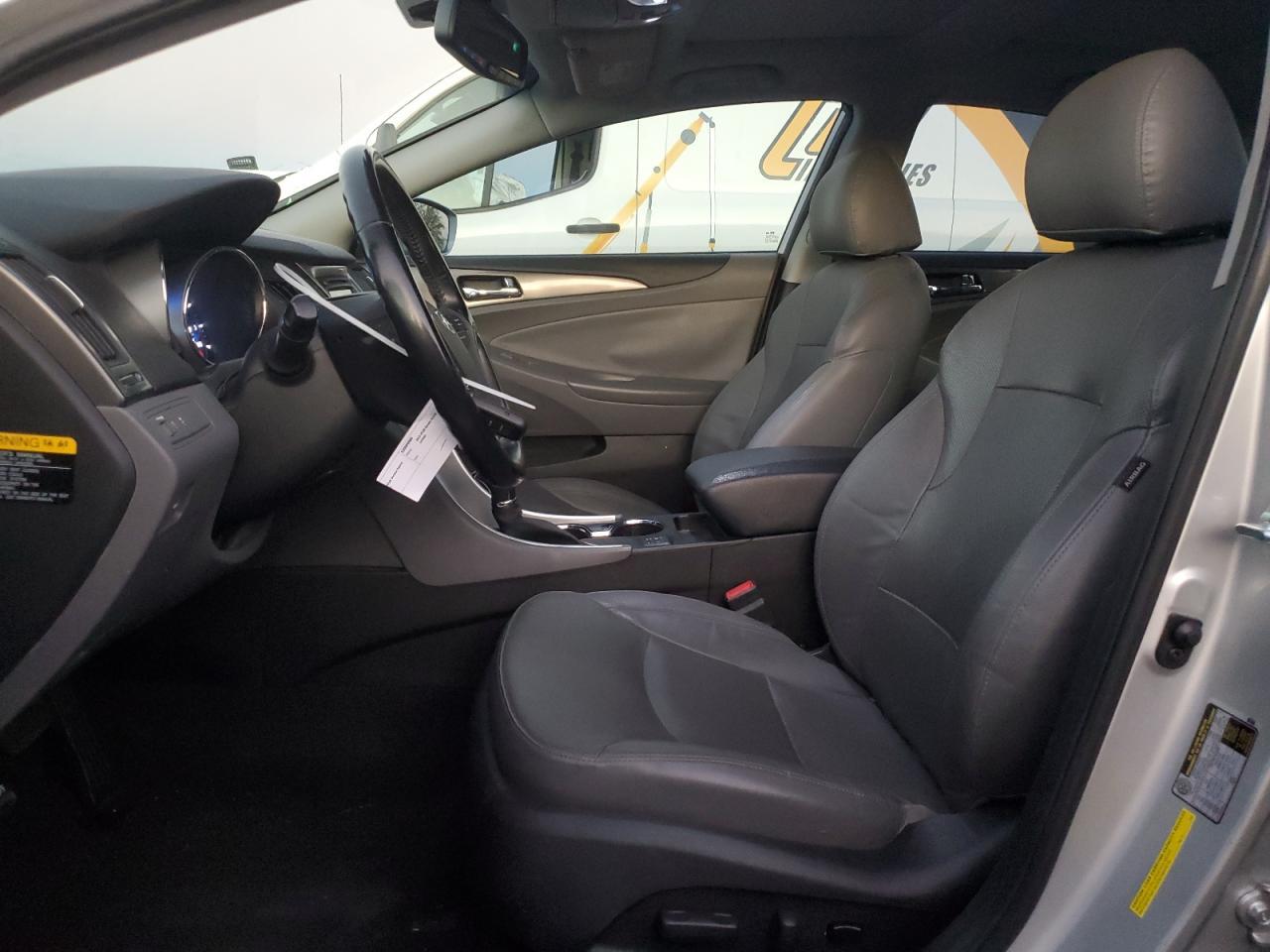 2015 Hyundai Sonata Hybrid - Image 7