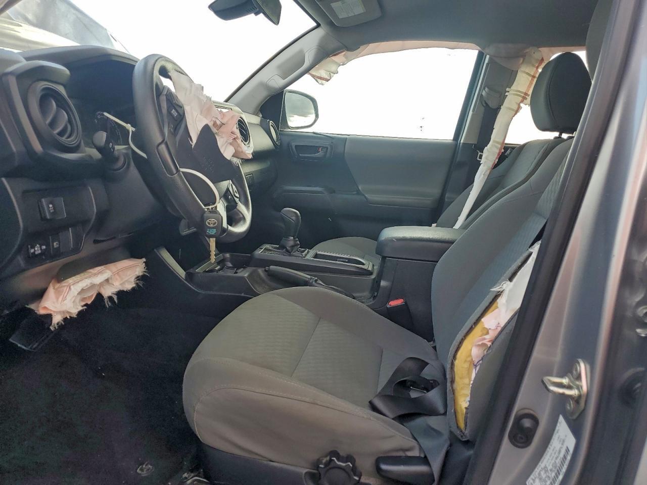 2020 Toyota Tacoma Double Cab - Image 7