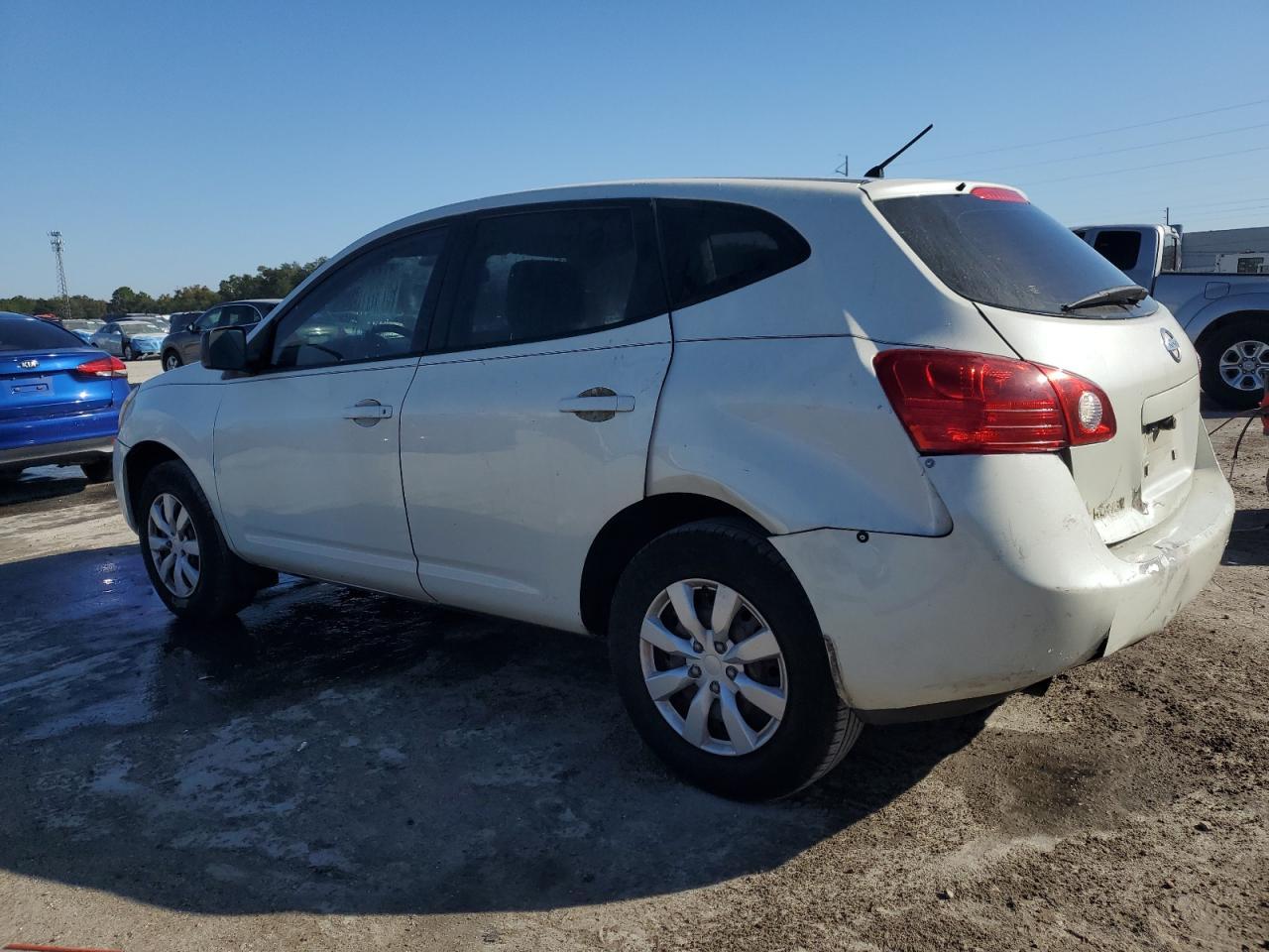2009 Nissan Rogue S - Фото 2