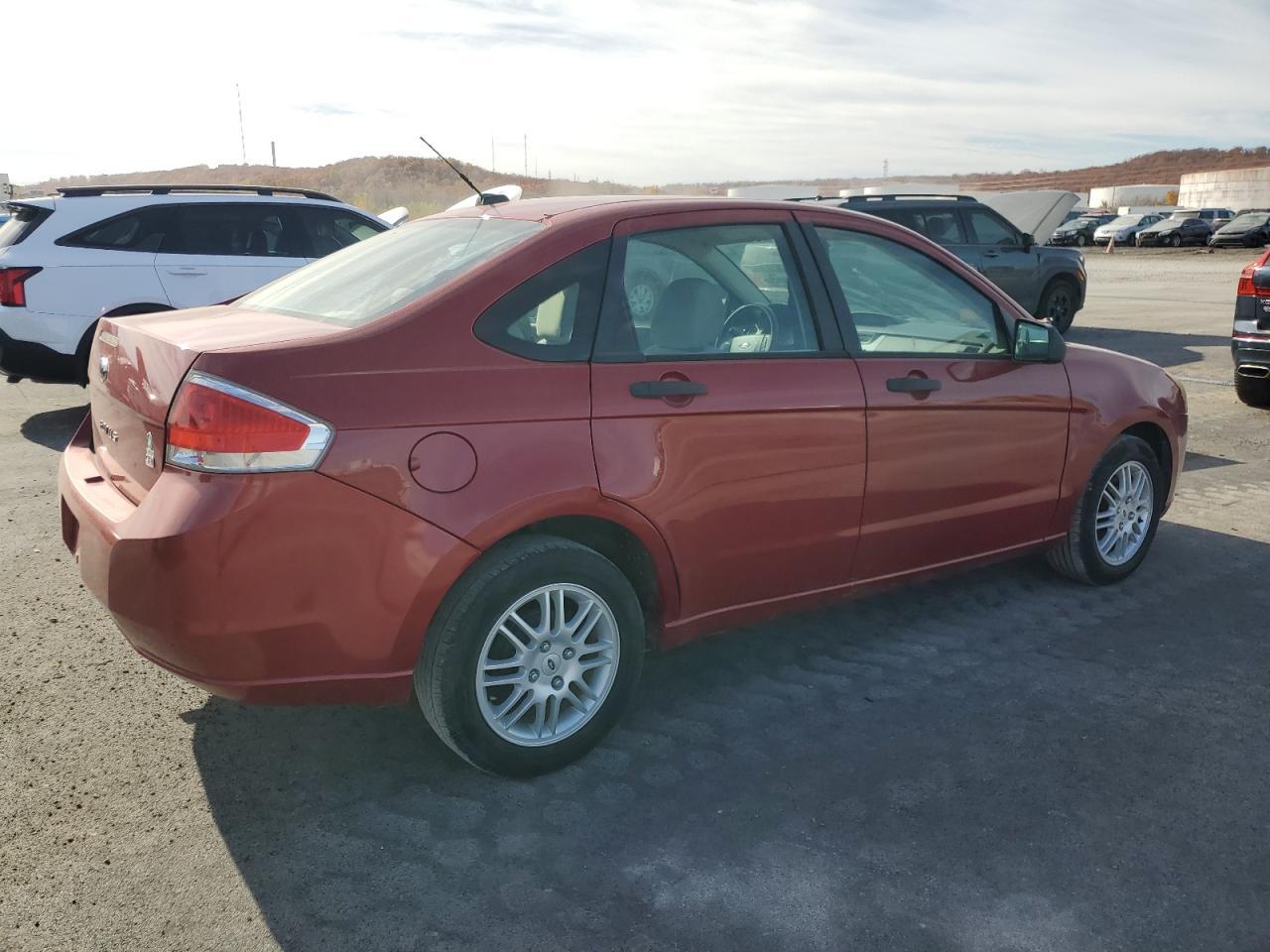 2011 Ford Focus Se - Фото 3